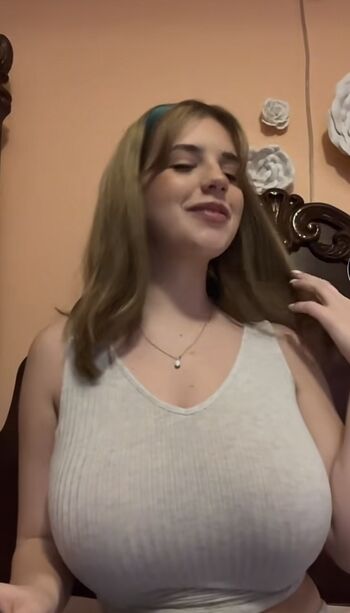 Full leaked Halz private photo