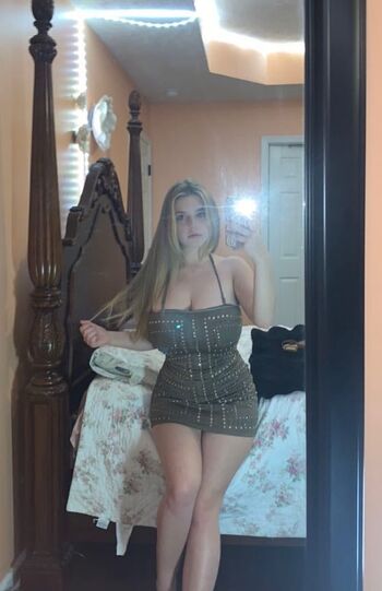 Full leaked Halz private photo