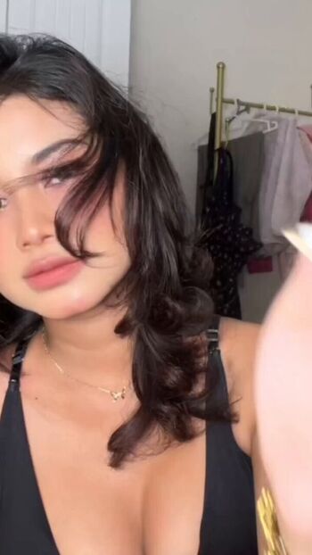 Full leaked Hanisiregar private photo