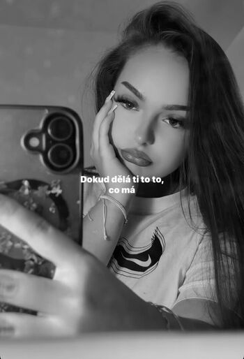 Full leaked Hanka gold private photo