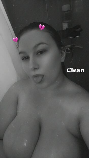 Full leaked Hanna  page private photo