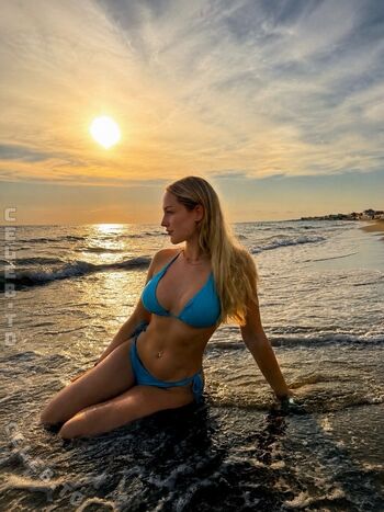 Full leaked Hannaahlenii private photo