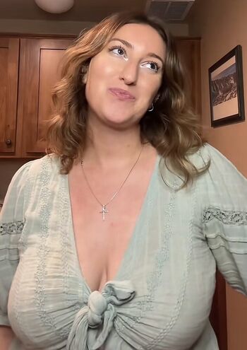 Full leaked Hannah brown private photo