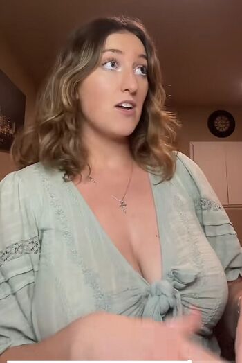 Hannah Brown