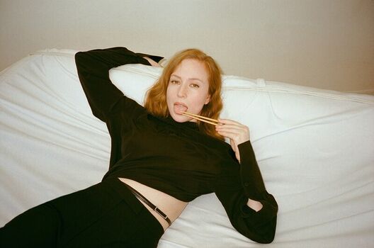 Full leaked Hannah einbinder private photo