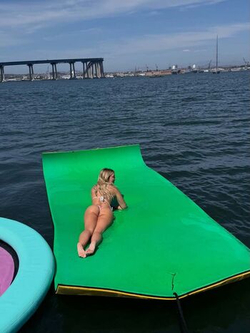 Full leaked Hannah fields private photo