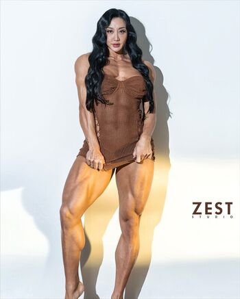 Hannah IFBB Pro