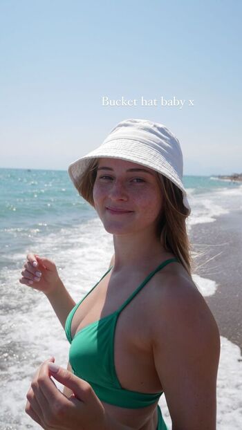 Full leaked Hannah lowther private photo