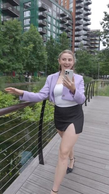 Full leaked Hannah lowther private photo