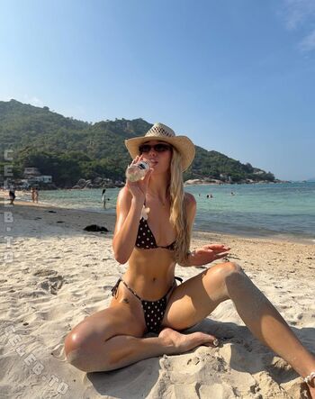 Full leaked Hannah maria private photo