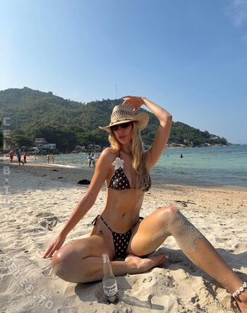 Full leaked Hannah maria private photo
