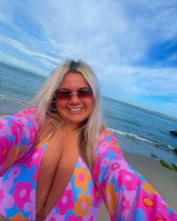 Full leaked Hannah r page private photo