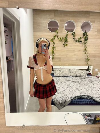 Full leaked Hannah ray private photo