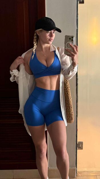 Full leaked Hannah white private photo