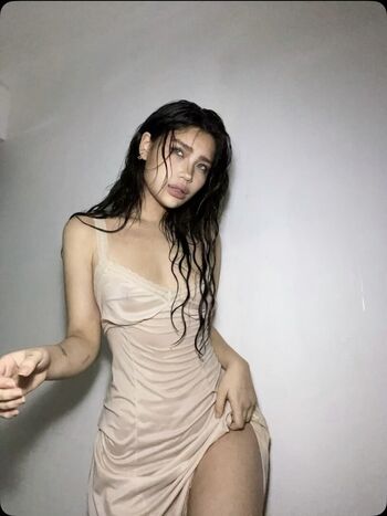 Full leaked Hannahkae private photo