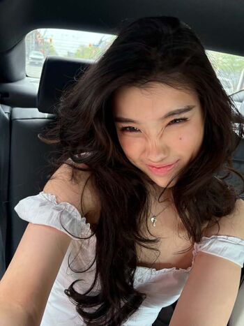 Full leaked Hannahkae page private photo