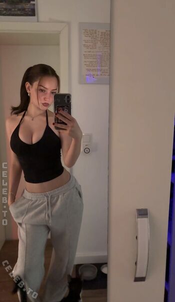 Full leaked Hannahluisienne private photo