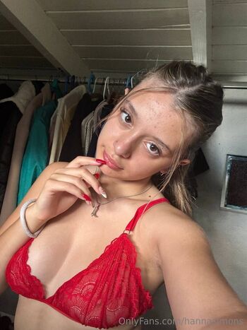Full leaked Hannasimons private photo