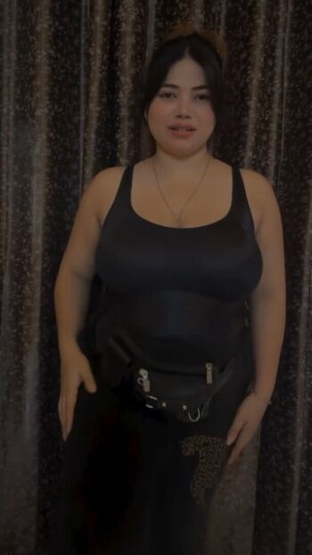 Full leaked Hanswahini page private photo