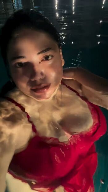 Full leaked Hanswahini page private photo