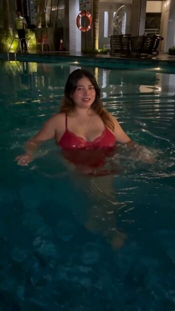 Full leaked Hanswahini page private photo