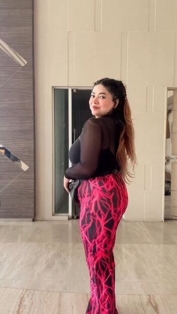 Full leaked Hanswahini page private photo