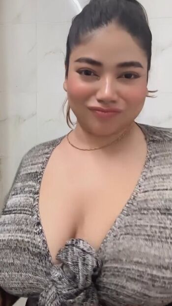 Full leaked Hanswahini private photo