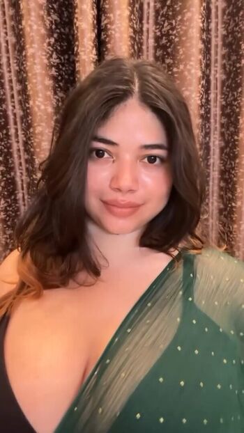 Full leaked Hanswahini private photo