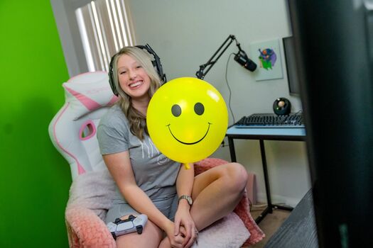 Full leaked Happyhappygal private photo