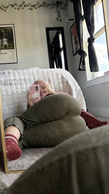 Full leaked Harleemelons private photo