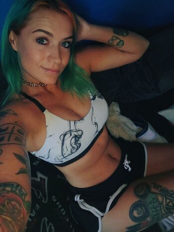 Full leaked Harleykaexo private photo