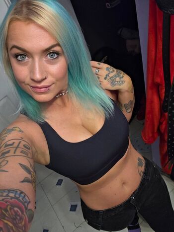 Full leaked Harleykaexo private photo