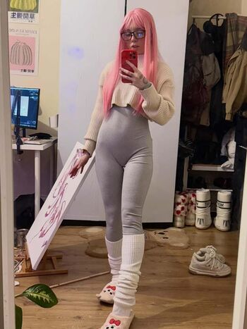 Full leaked Haropones private photo