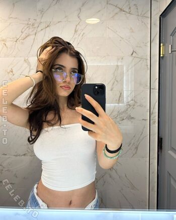 Full leaked Hastijuneee private photo