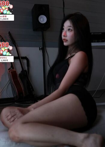 Full leaked Haxxnini page private photo