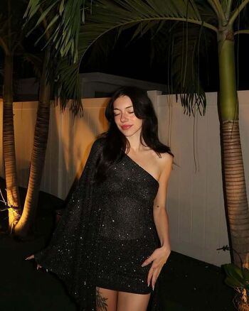 Full leaked Hayley benson private photo