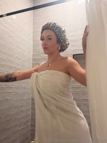 Full leaked Hayley davis private photo