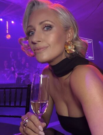 Full leaked Hayley mcqueen private photo