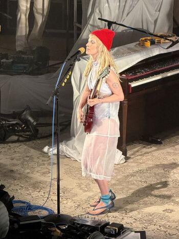 Full leaked Hayley williams page private photo