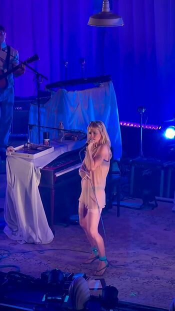 Full leaked Hayley williams private photo