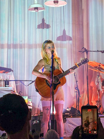 Full leaked Hayley williams private photo