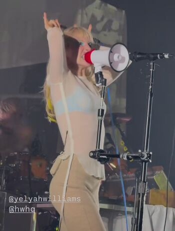 Full leaked Hayley williams page private photo