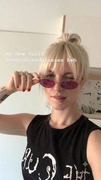 Full leaked Hayley williams page private photo
