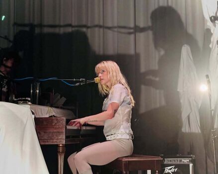 Full leaked Hayley williams page private photo