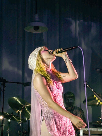 Full leaked Hayley williams page private photo