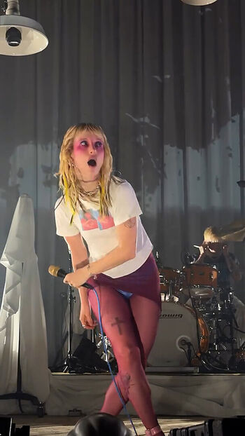 Full leaked Hayley williams page private photo