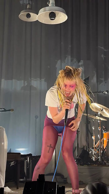 Full leaked Hayley williams page private photo