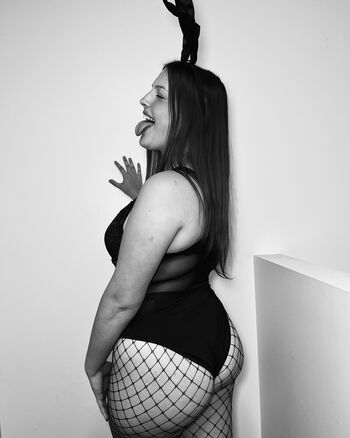 Full leaked Hayley page private photo