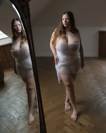 Full leaked Hazievay private photo