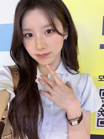 Full leaked Heejin private photo